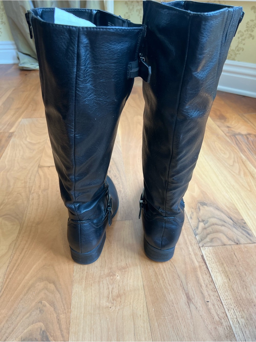 Women’s Size 8 Croft & Barrow Black Boots - Picture 8 of 15